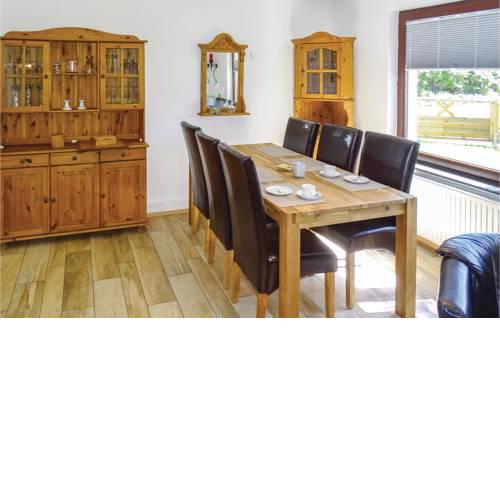 Nice home in Warwerort w/ WiFi and 2 Bedrooms