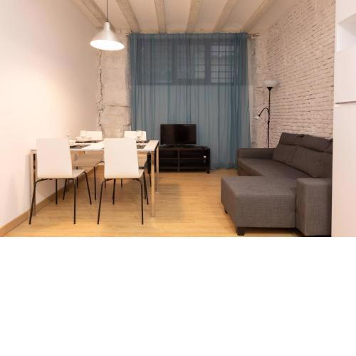 Nice Renovated Apartment Near Ramblas With Wifi