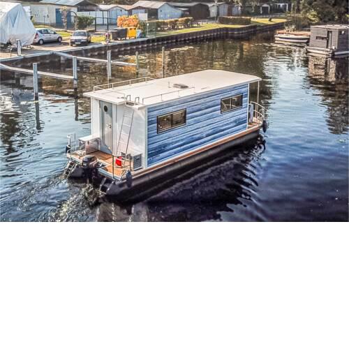 Nice ship/boat in Hennigsdorf w/ 1 Bedrooms