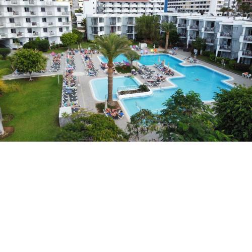 Nice studio with pool, near the beach in Los Cristianos, Tenerife Sur