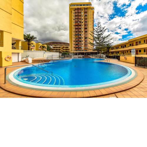 Nice Studio with Terrace and View, Beach First Line