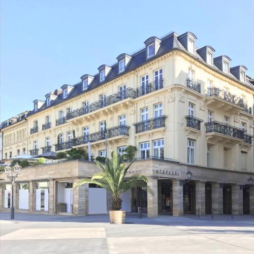 No 1 Apartment Leo