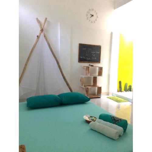 "NOMORE" Gallery and Guesthouse