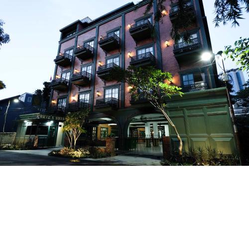Nonies Huis Cibubur