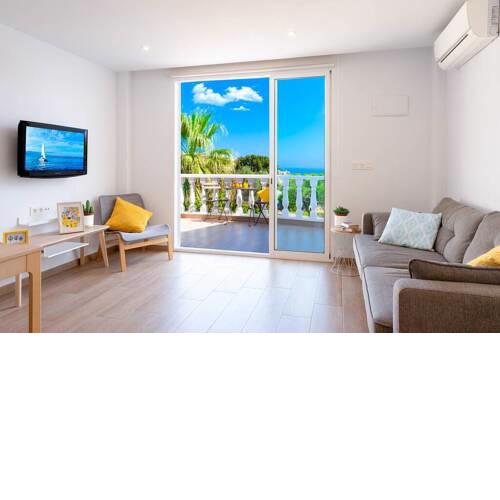 Nordic Style Top Apartment: Sea views, Terrace and Pool
