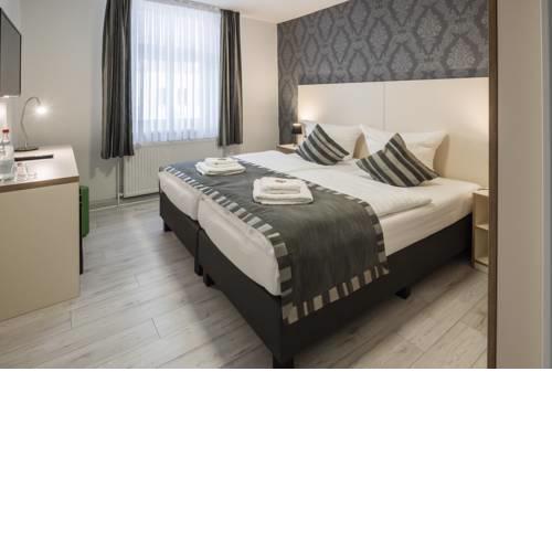 Novel Hotel