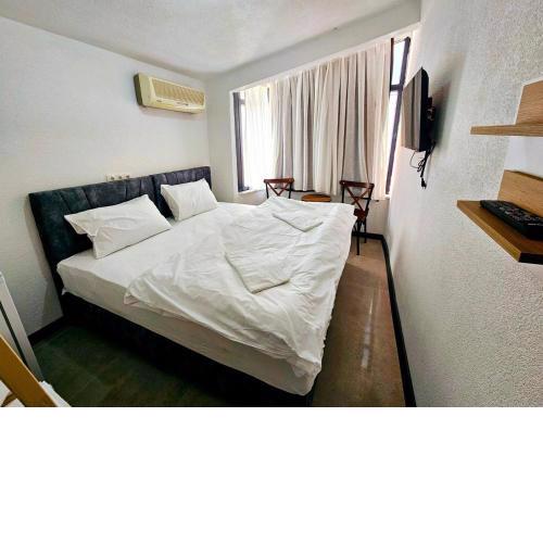 Noya Suites