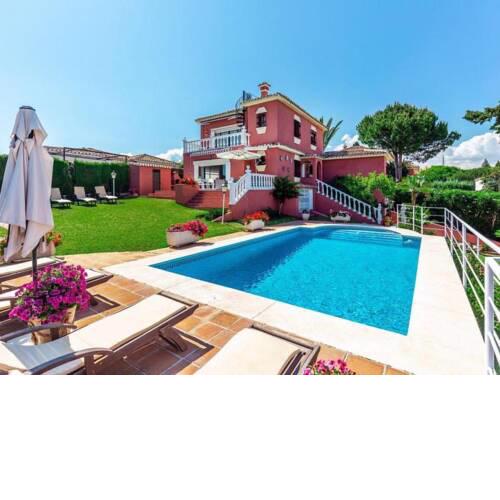 Nueva-Carteya Holiday Home Sleeps 13 with Pool and Air Con