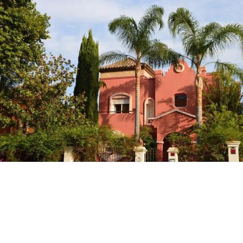 Nueva-Carteya Holiday Home Sleeps 14 with Pool and Air Con