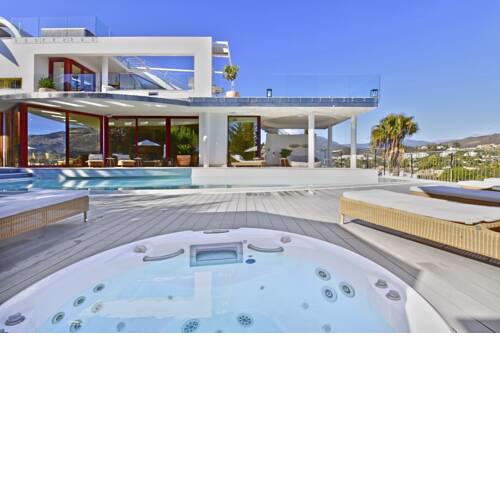 Nueva-Carteya Villa Sleeps 14 with Pool