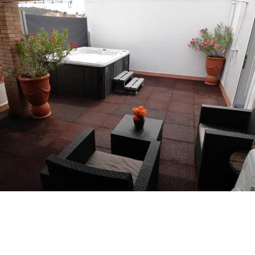 Nueva suite jacuzzi relax beach & mountain