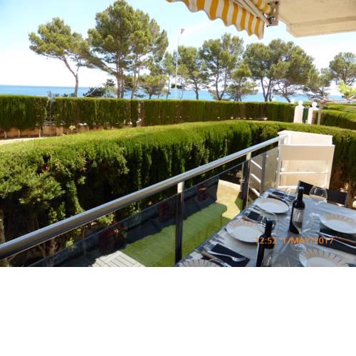 NUEVO 1ªLINEA con TERRAZA-JARDÍN en Cala Misteri