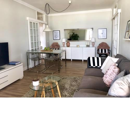 Nuevo y acogedor apartamento. Wifi, parking gratis