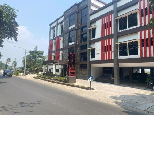 NURIS HOTEl
