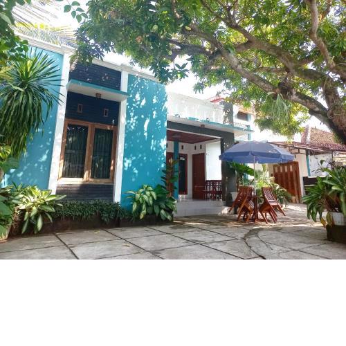 Nusawiru Guest House
