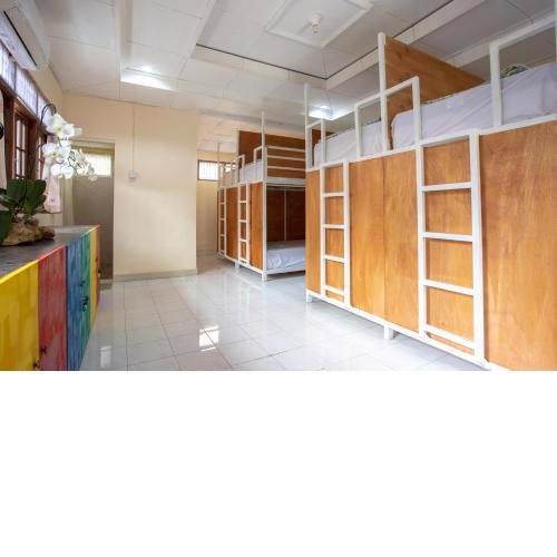 Nushe Hostel