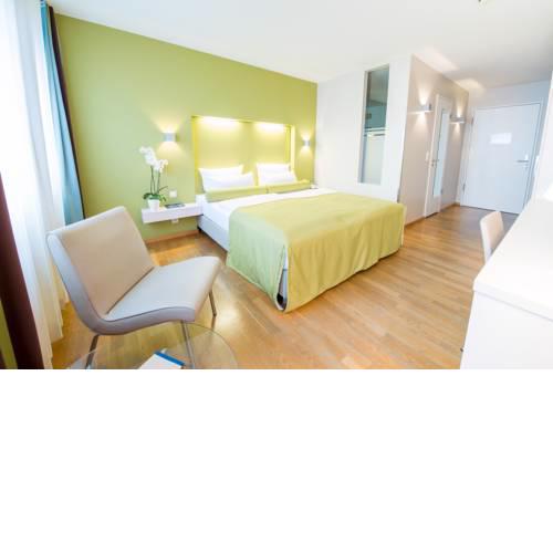 Nymphe Strandhotel & Apartments