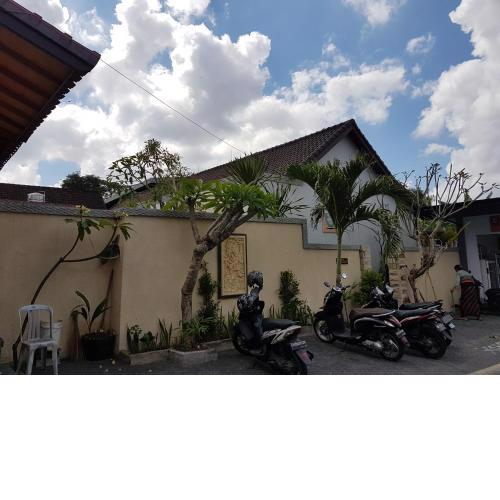 Nyoman Guest House