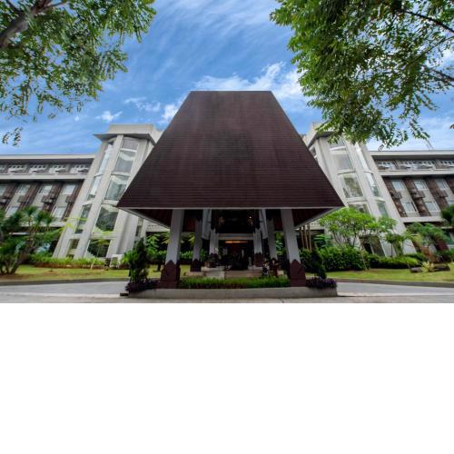 Oakwood Hotel & Apartments Taman Mini Jakarta
