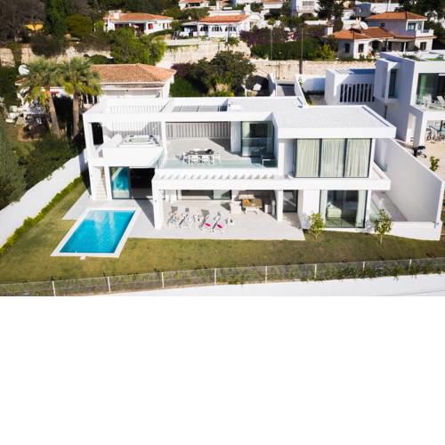 Oasis - Newly constructed Luxury Villa with Jacuzzi