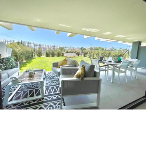 Oasis 325 Luxurious 3-bdr apartment close to Marbella