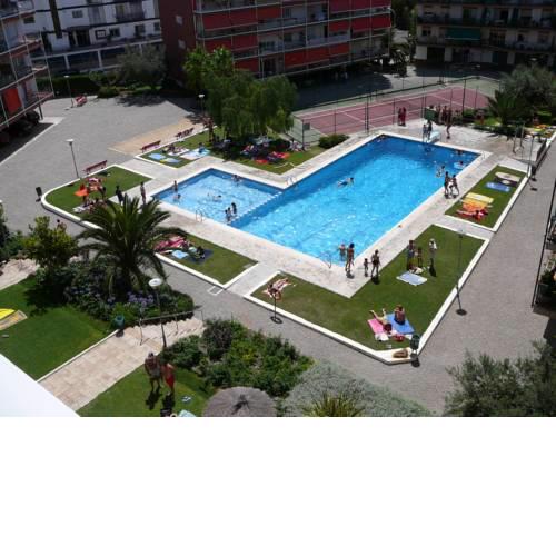 Oasis Close Barcelona Pool Tennis Beach