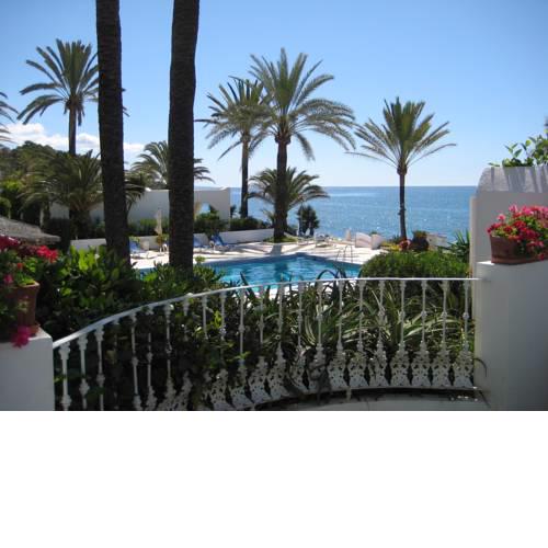 Oasis Club Beach Villa
