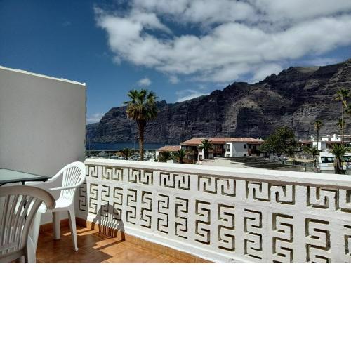 Oasis in Los Gigantes