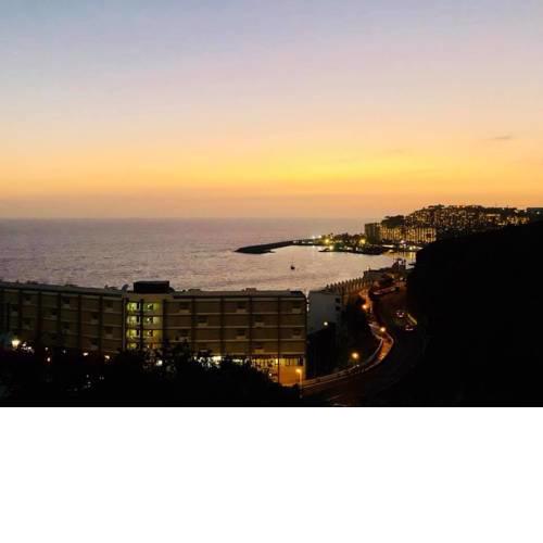 Ocean view, newly renovated apartment with pool!