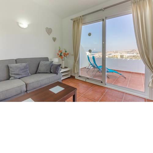Ocean View Top floor Spacious One Bedroom WI-FI Pool