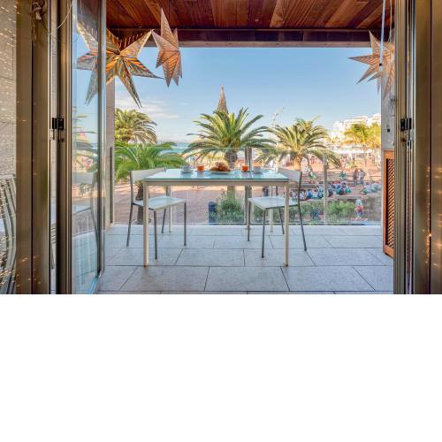Oceanfront Balcony with 2Bed & 2Bath in Las Canteras