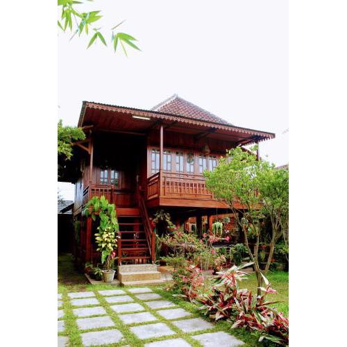 Oemah Kajoe Lembang