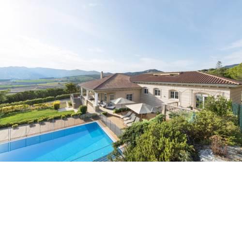 Olala Sea & City View Villa