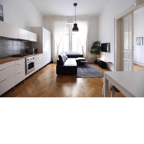 Old Town / 100 m2 / 3 Bedroom / Delightful