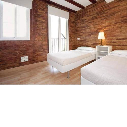 Old Town Apartment With Balcony And Wifi