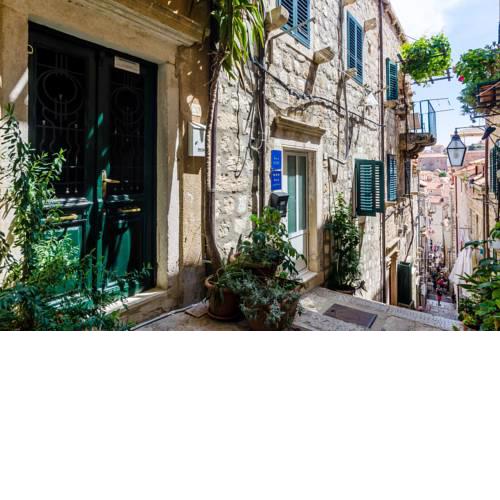 Old Town Economy Apartments