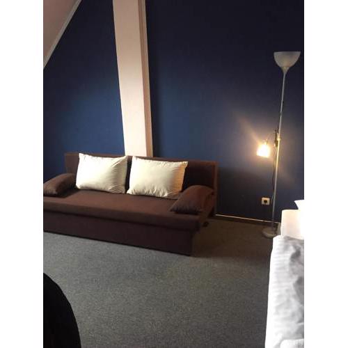 Old Town Large 3 Room Maisonette