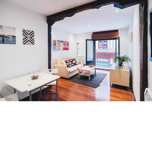 Old Town Madari by People Rentals