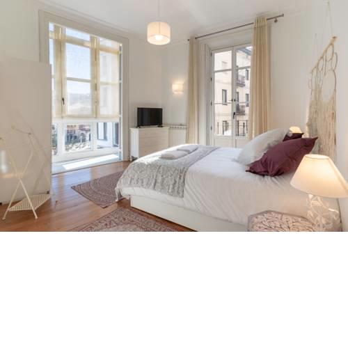 OLD TOWN VII apartment by Aston Rentals