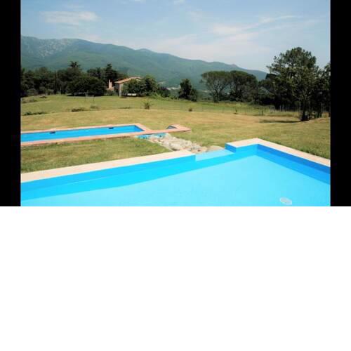 Oliveda Villa Sleeps 4 with Pool