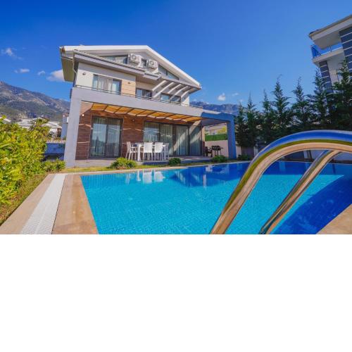 Ölüdeniz'de 4 Odalı Lüks Villa