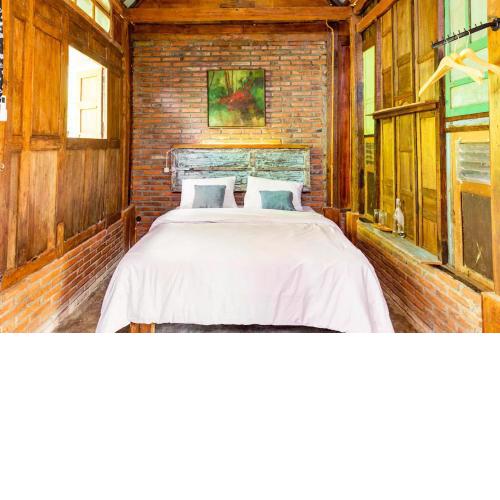 Omah Cantrik, Ethnic Java House with Nature View