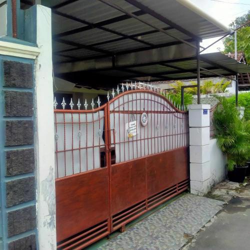 OMAH GLAGAH WARUNGBOTO