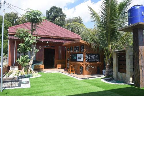 Omah Kayu Villa