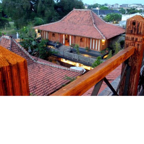 Omah Sinten Heritage Hotel & Resto