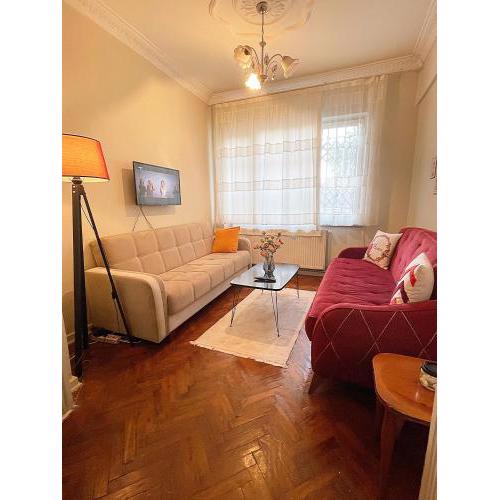 one bedroom apartment close to Taksim 0