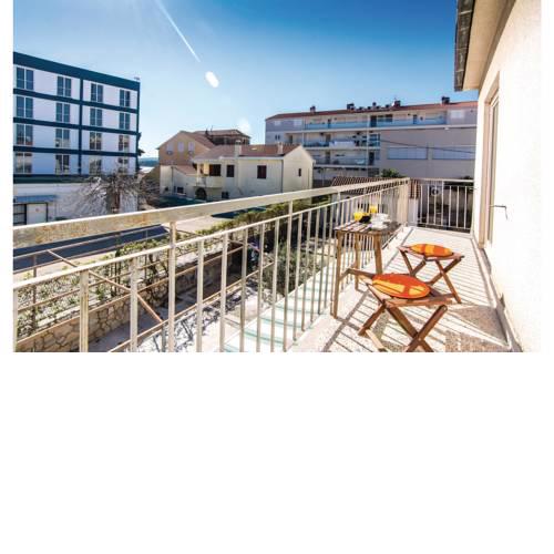 One-Bedroom Apartment in Biograd