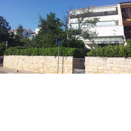 One-Bedroom Apartment in Crikvenica I