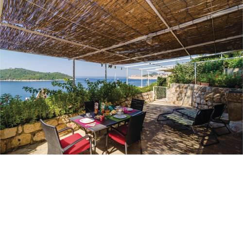 One-Bedroom Apartment in Dubrovnik
