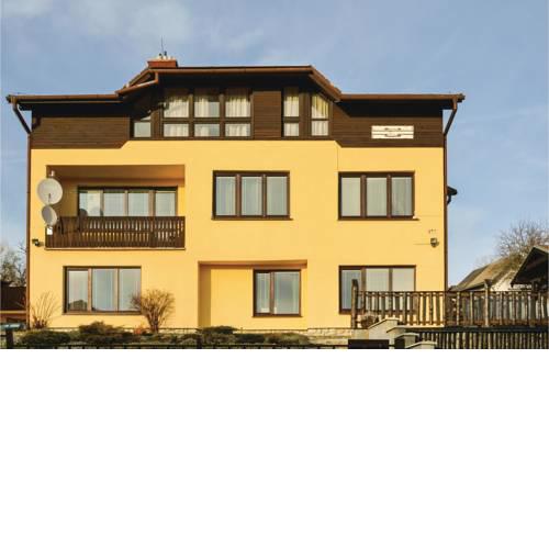One-Bedroom Apartment in Nova Lesna